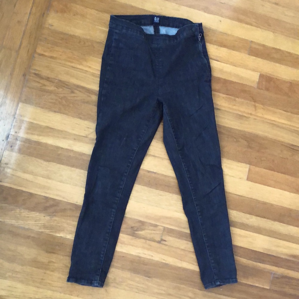 Gap stretch, high waisted, dark wash size 29
